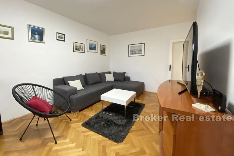 Split, Spinut, prostorný byt se dvěma ložnicemi