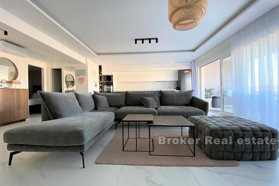 Island of Ciovo - Luxury apartment with a pool and the sea view