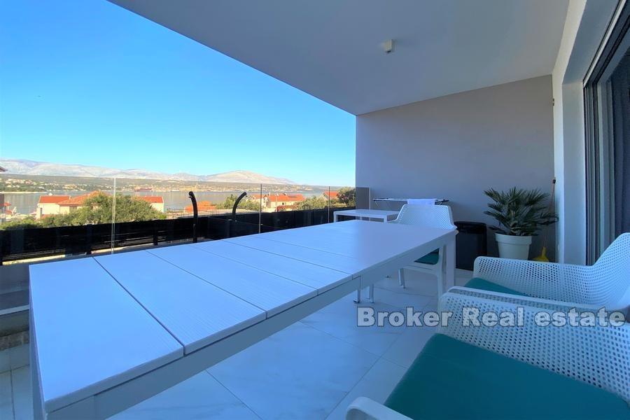 Ostrov Čiovo - Luxusní apartmán s bazénem a výhledem na moře