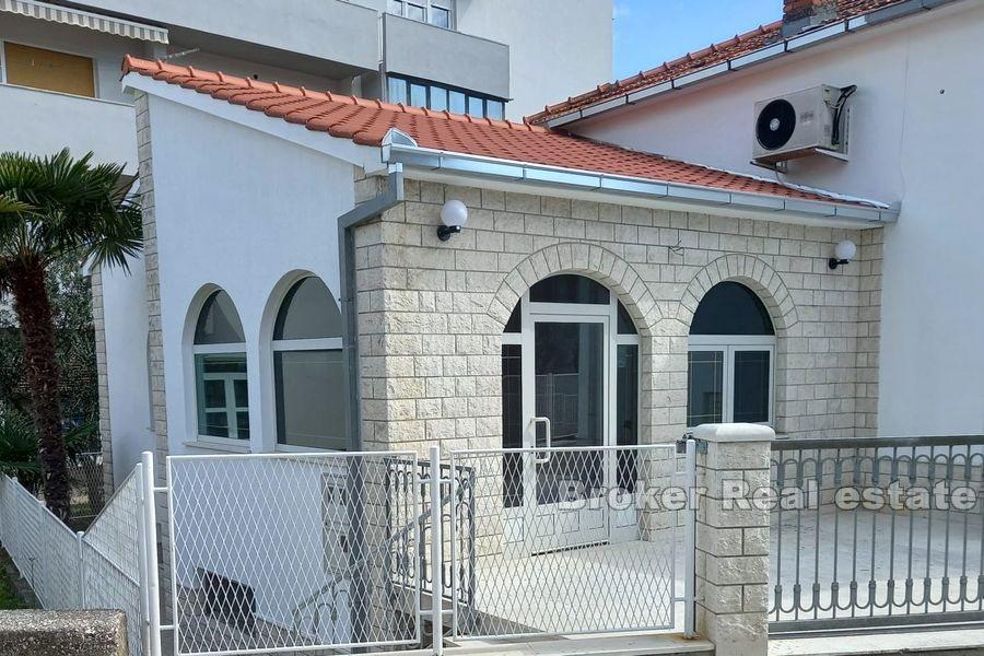 Trogir - Espace commercial dans un emplacement fréquent