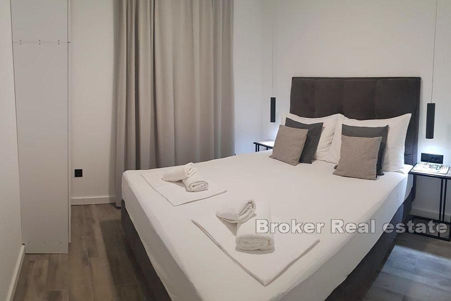 Rogoznica - Dom z apartamentami z widokiem na morze i wyspy