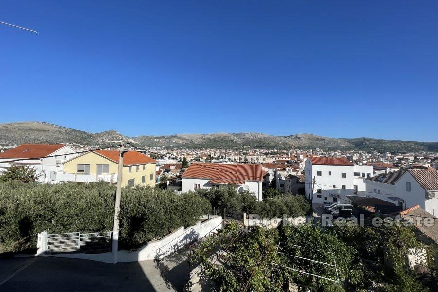 Trogir - Semi-detached house for renovation