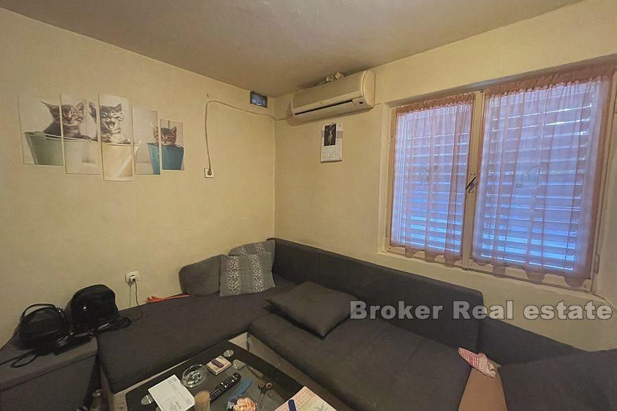 Trogir - Dvojdům k rekonstrukci