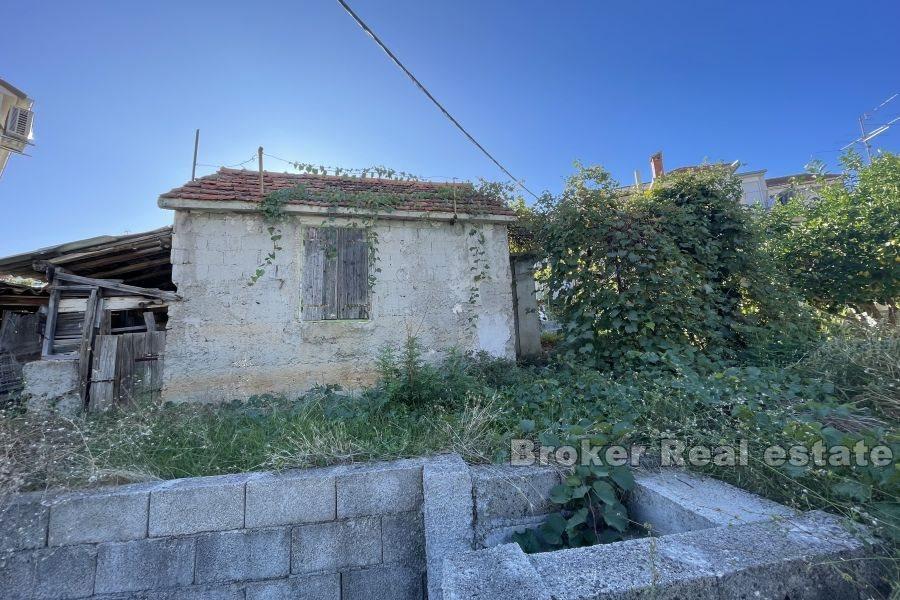 Trogir - Semi-detached house for renovation