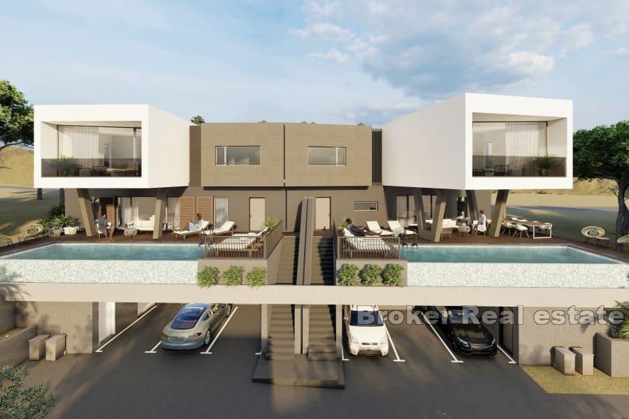 Trogir - Villa jumelée en construction avec piscine près de la mer
