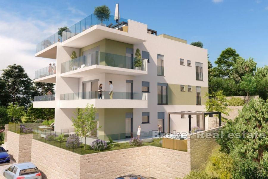 Trogir - Appartements en construction près de la mer