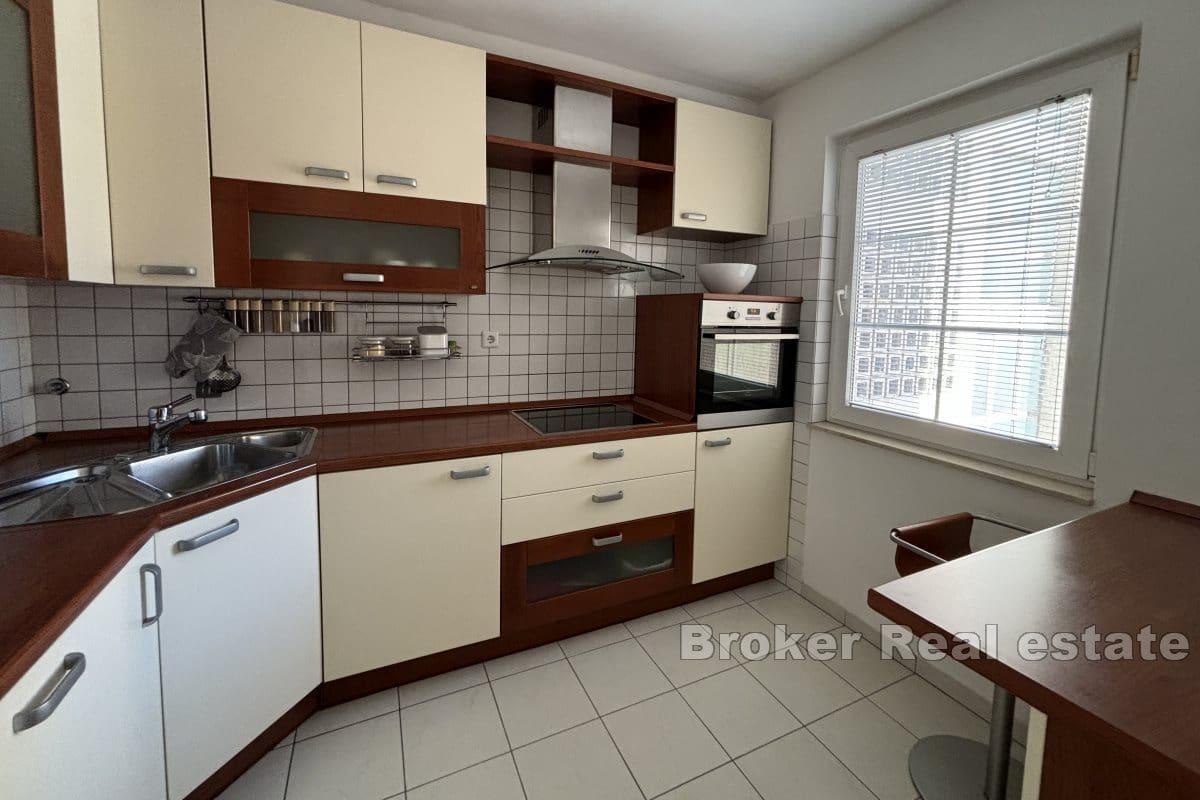 Trzypokojowe mieszkanie w poszukiwanej lokalizacji