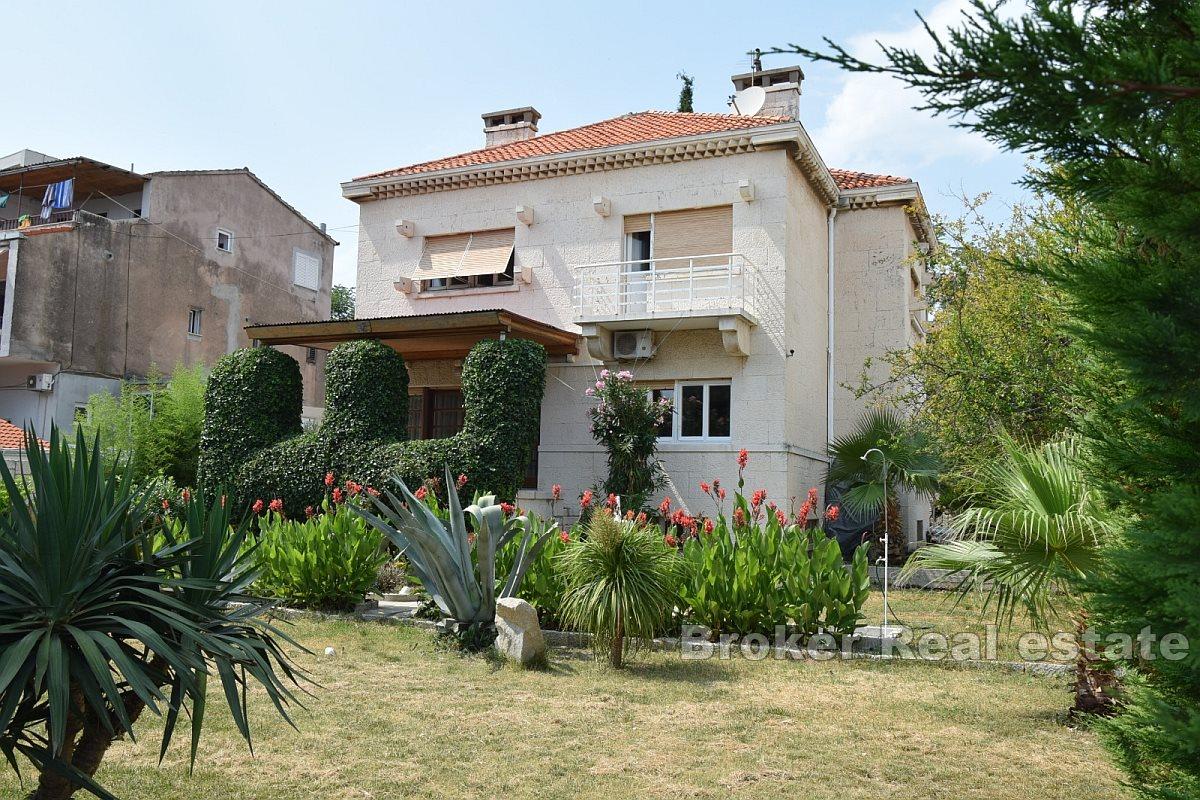 Vila za najam s pogledom na more