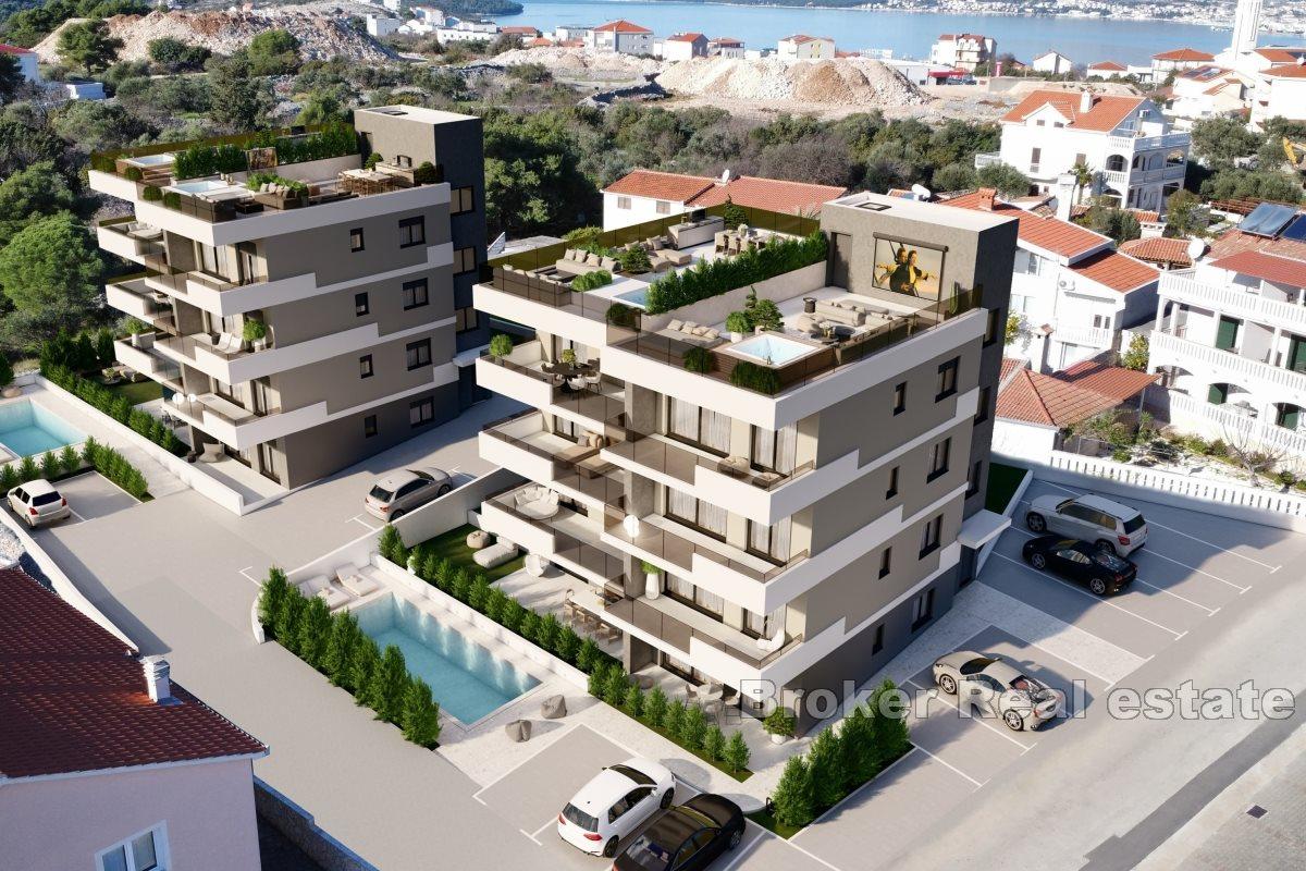 Modern new building in a sought after location