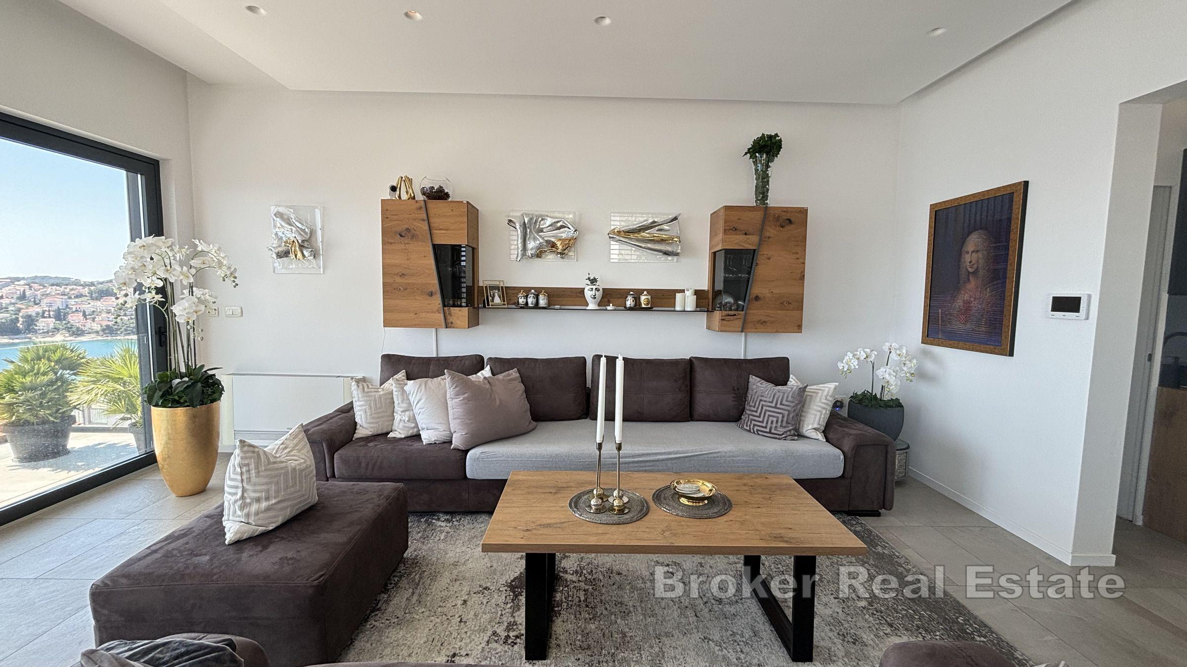 Villa moderne avec piscine proche de la mer