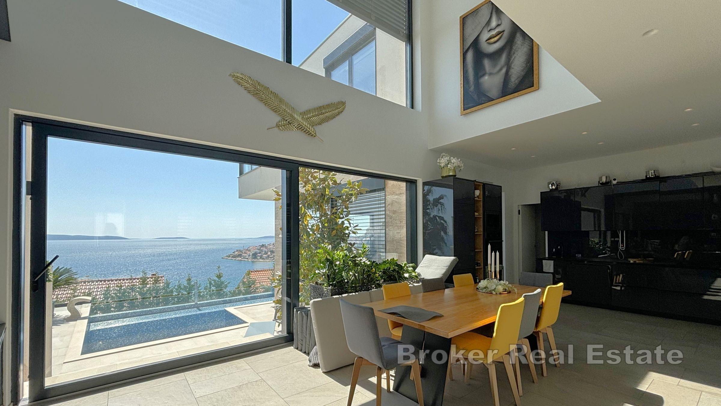 Villa moderne avec piscine proche de la mer