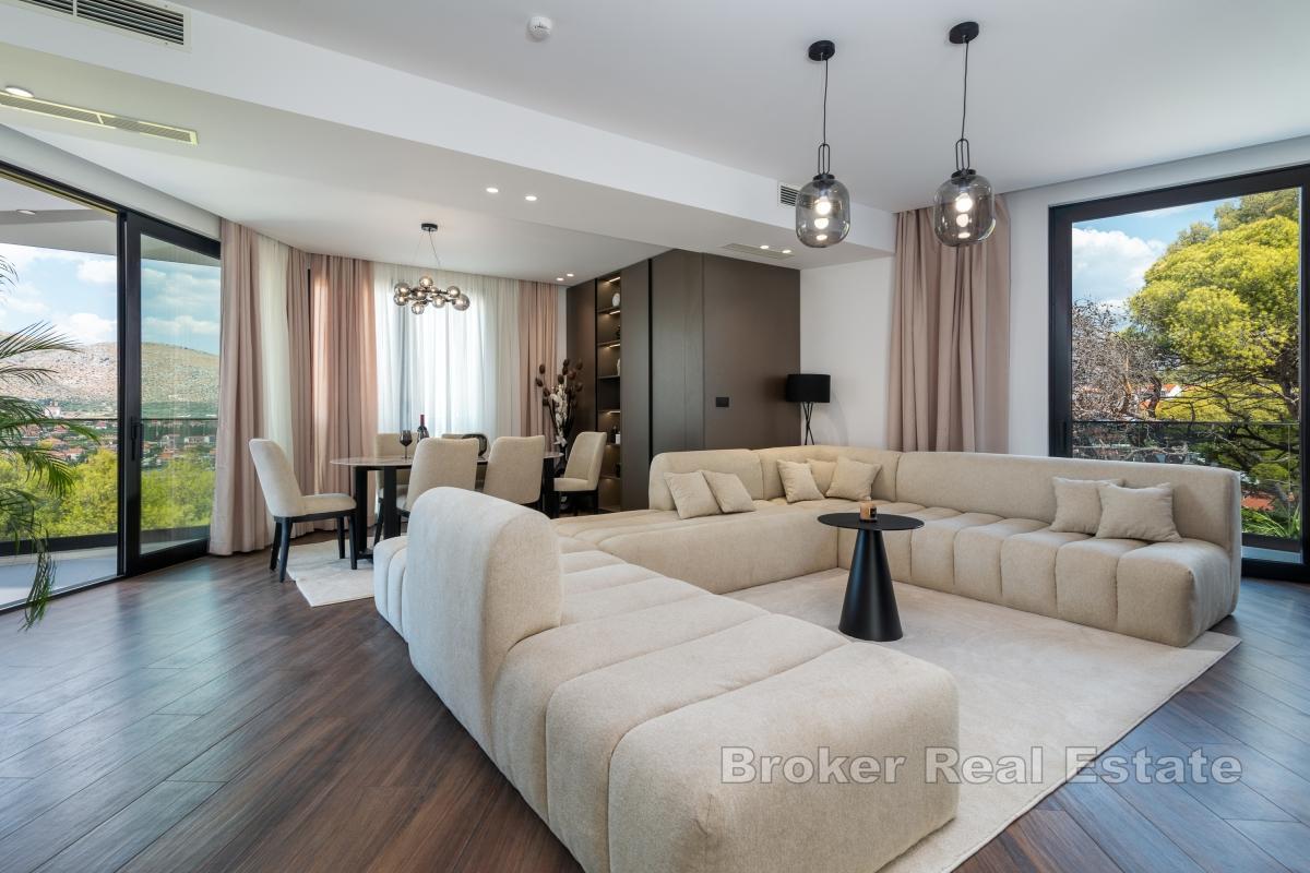 Nowoczesna willa z basenem niedaleko morza