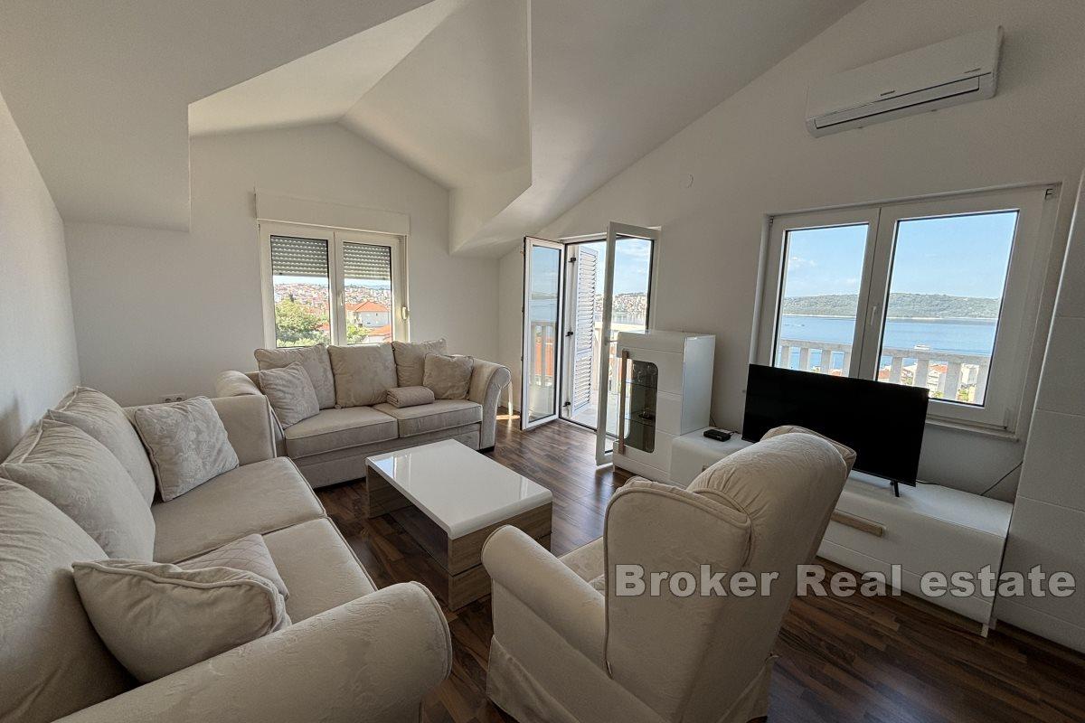 Słoneczne mieszkanie z trzema sypialniami