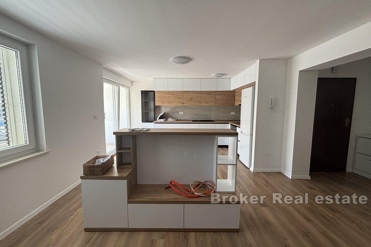 Nowo wyremontowane mieszkanie z trzema sypialniami