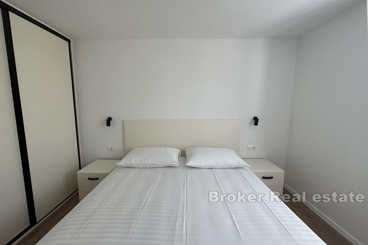 Nowo wyremontowane mieszkanie z trzema sypialniami