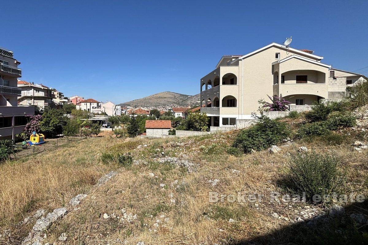 Terrain à bâtir dans un bon emplacement