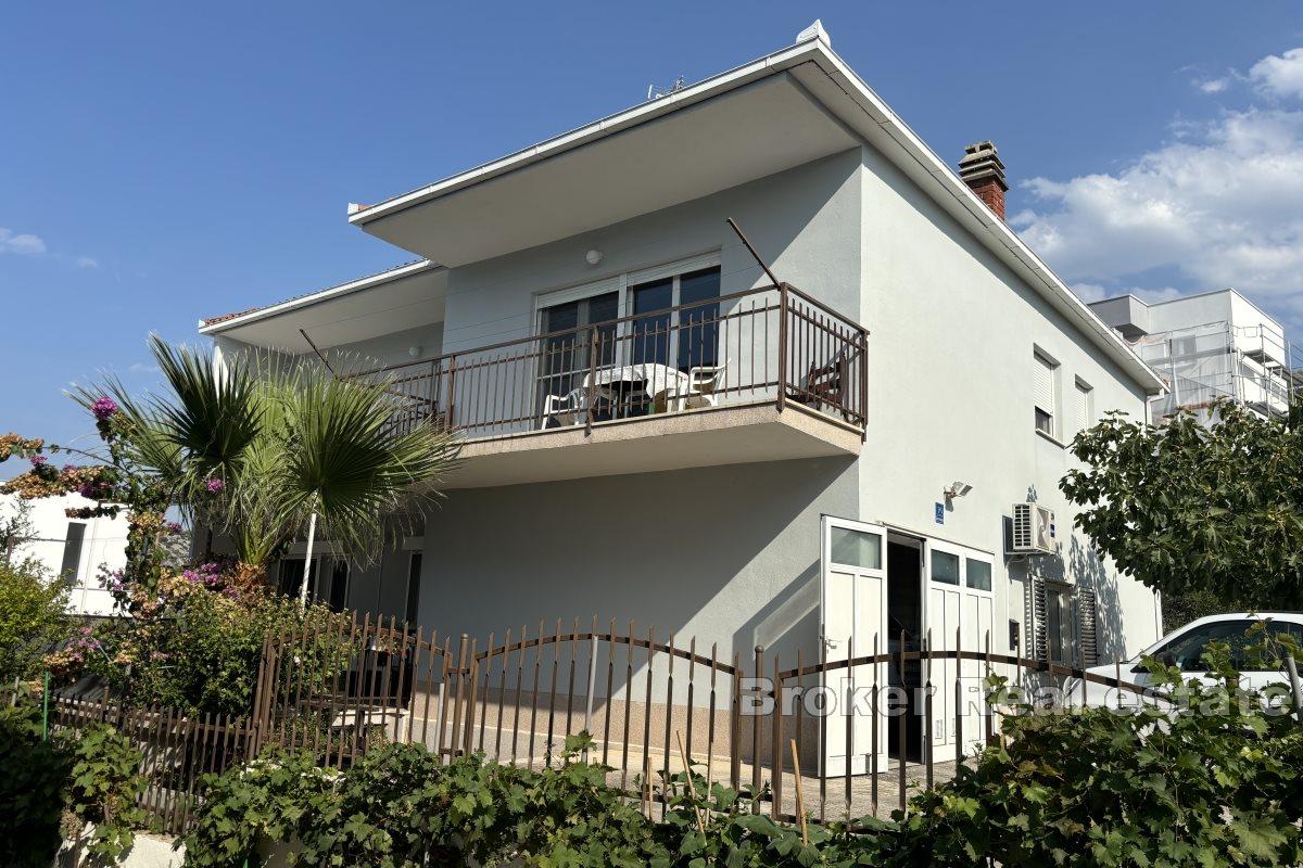 Detached house in a quiet location