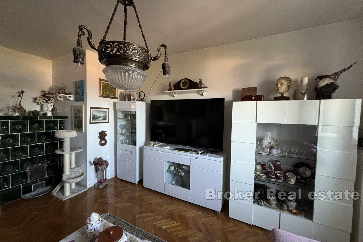 Romslig toroms leilighet