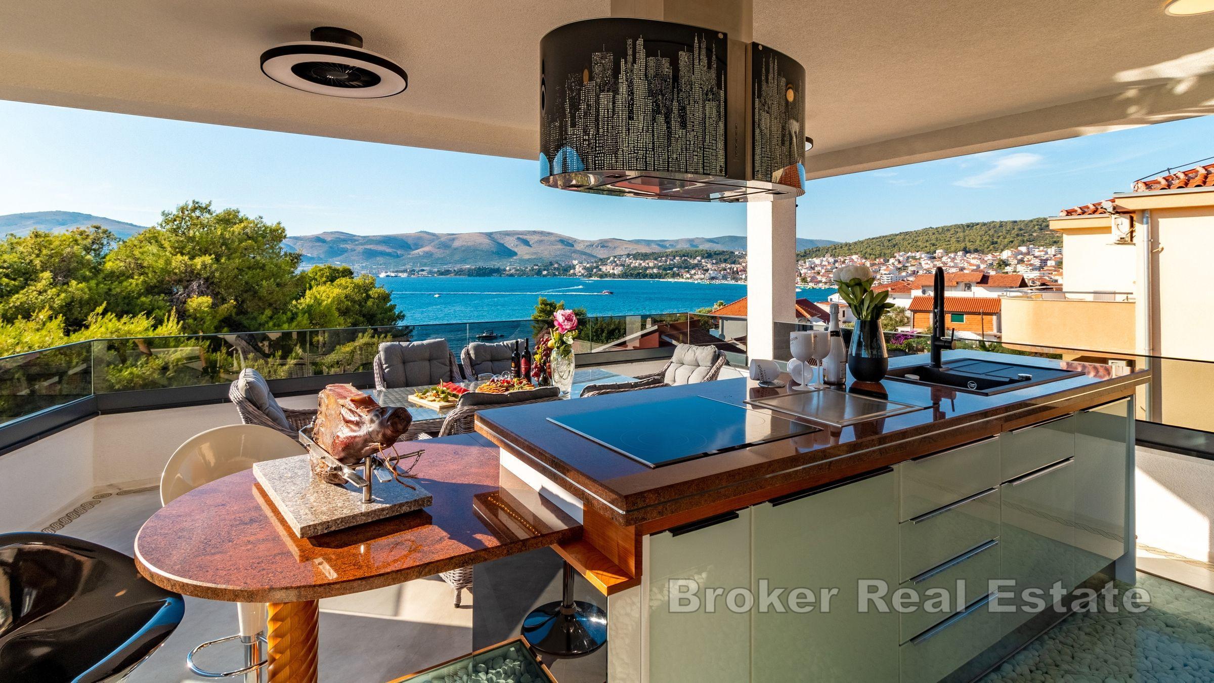 Nowo wybudowana willa z basenem w drugim rzędzie od morza