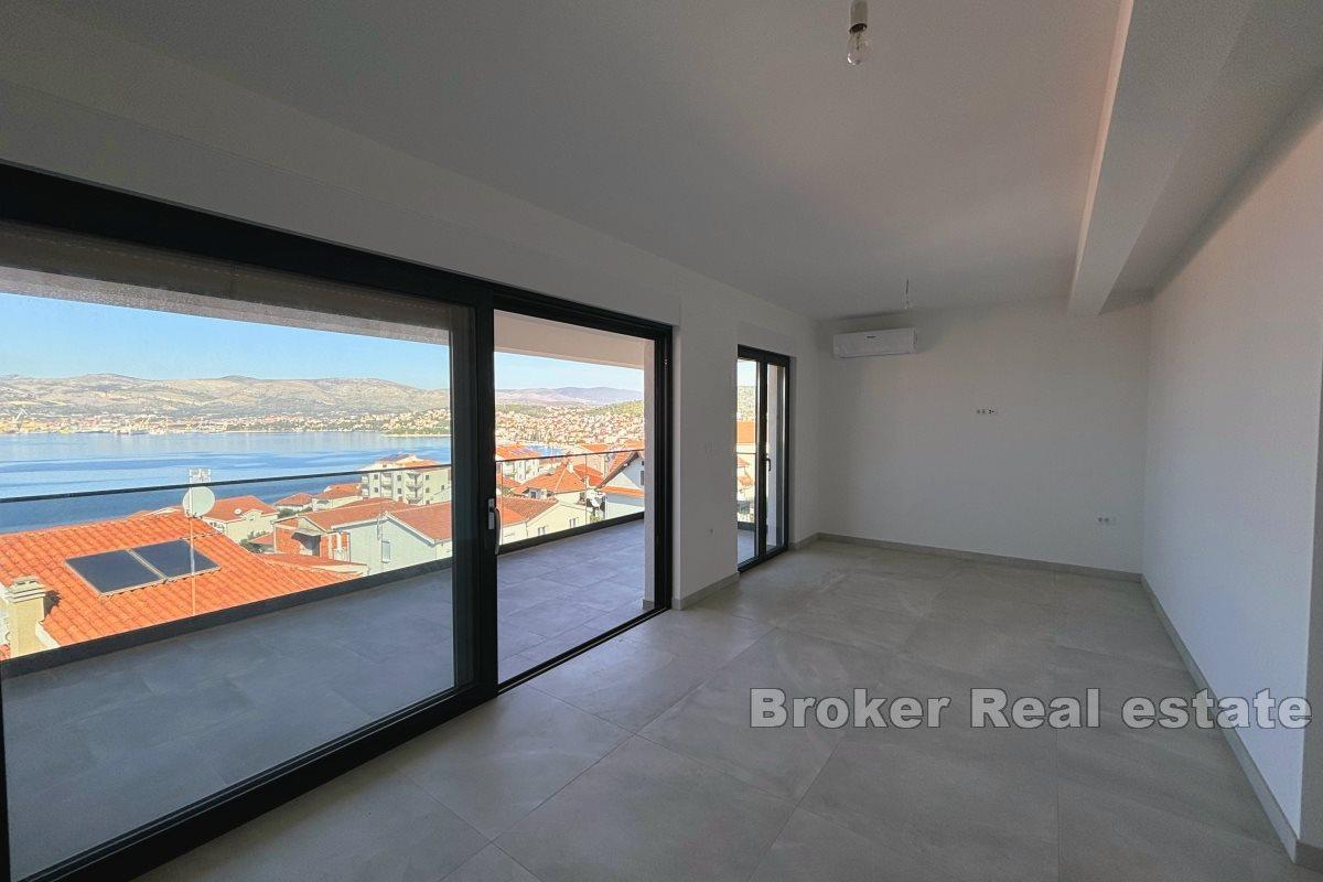 Strešný apartmán s výhľadom na more