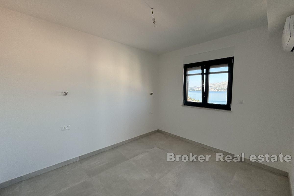 Takvåning med havsutsikt