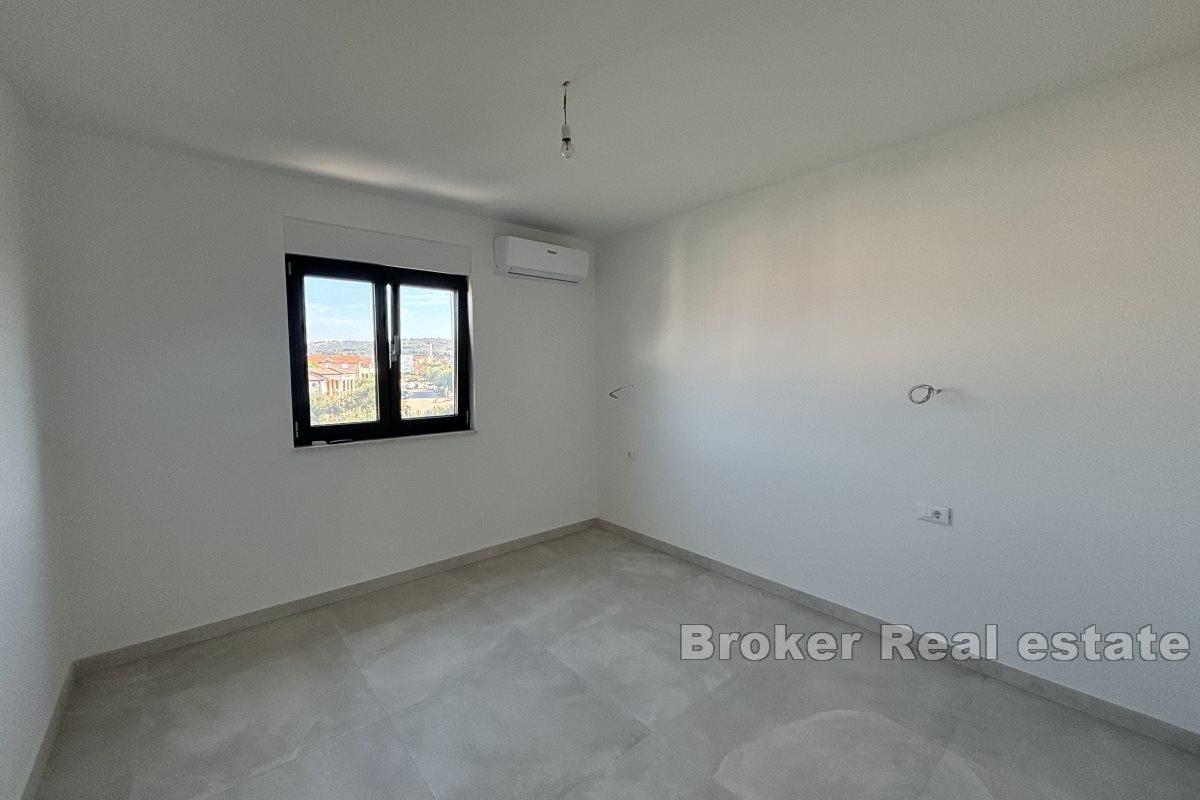 Takvåning med havsutsikt