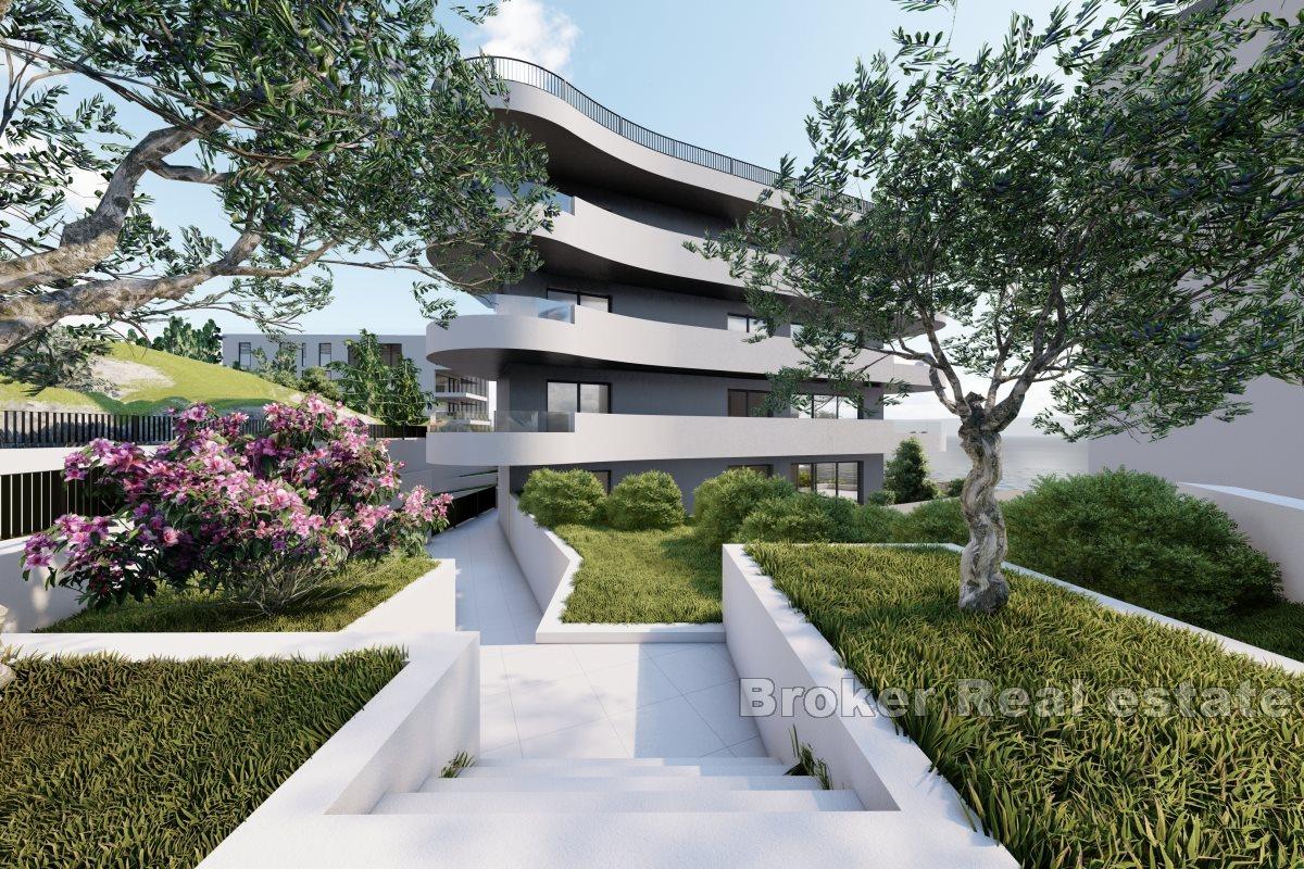 Appartamento con giardino e vista mare