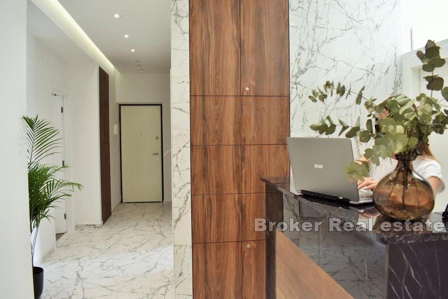 Split - Bačvice, apartmán s 5 ložnicemi/jednotkami