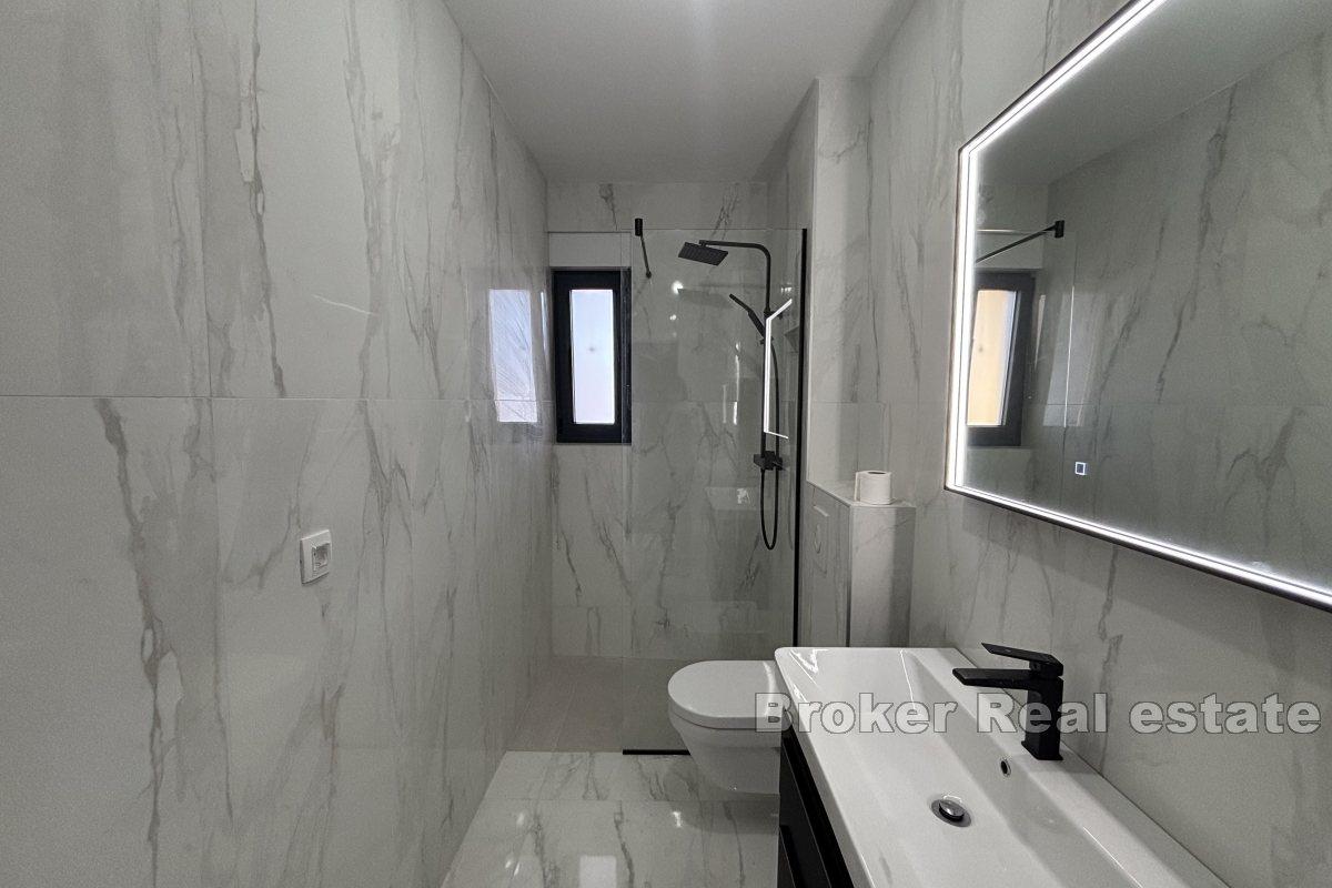 Extraordinär takvåning med öppen havsutsikt