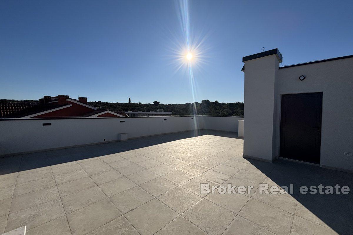 An extraordinary penthouse with an open sea view