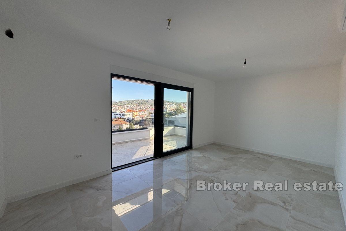 An extraordinary penthouse with an open sea view