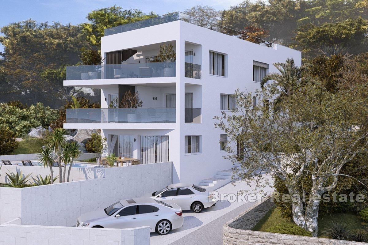 Luxusní apartmán se dvěma ložnicemi v první řadě u moře