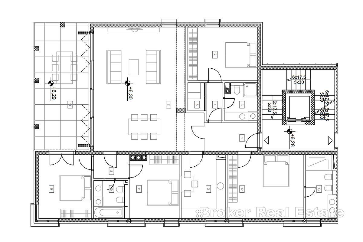 Appartement moderne de quatre chambres dans un endroit calme