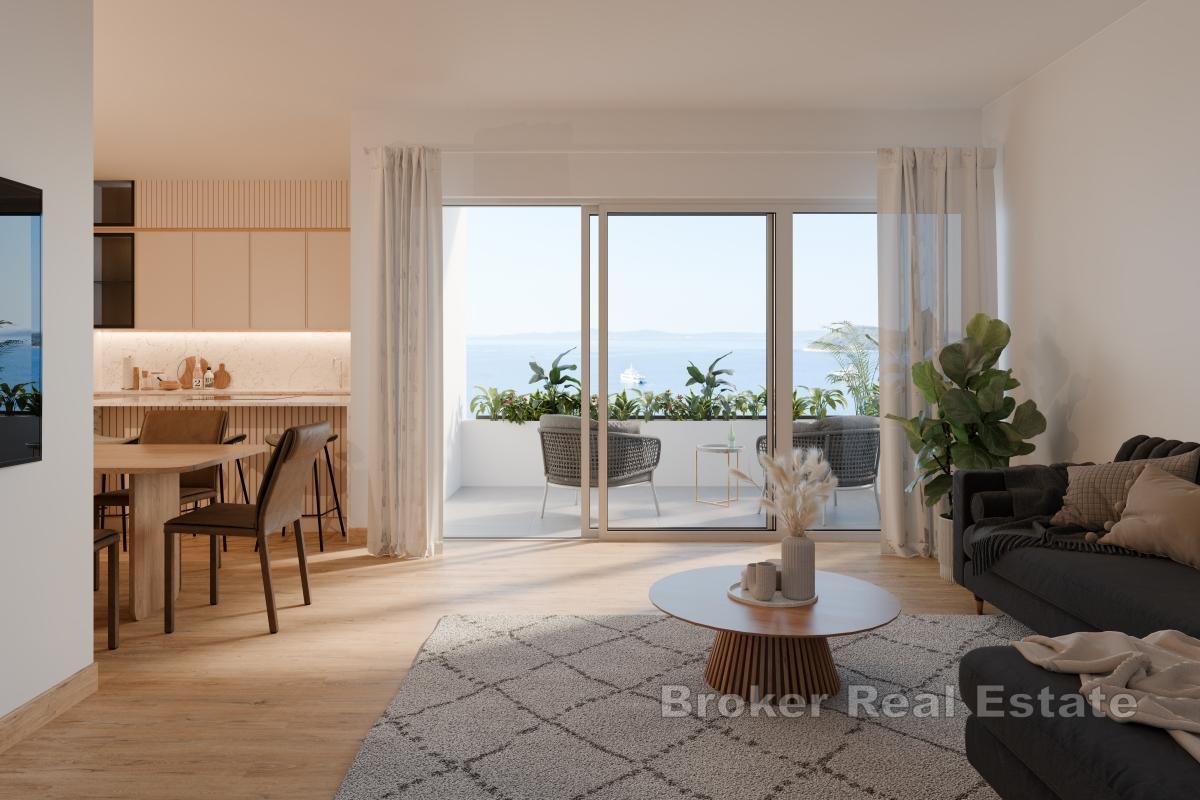 Nowoczesny penthouse z widokiem na basen i morze