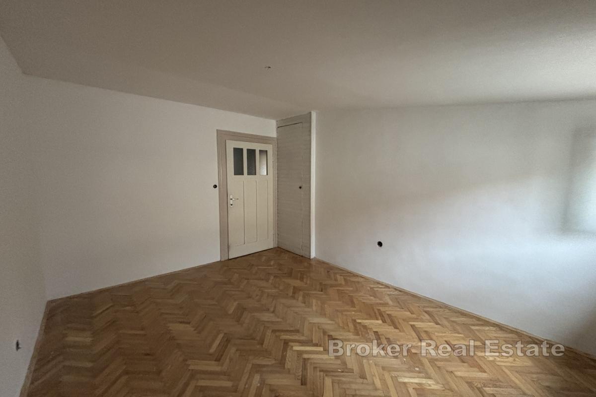 Dwupokojowe mieszkanie blisko centrum miasta