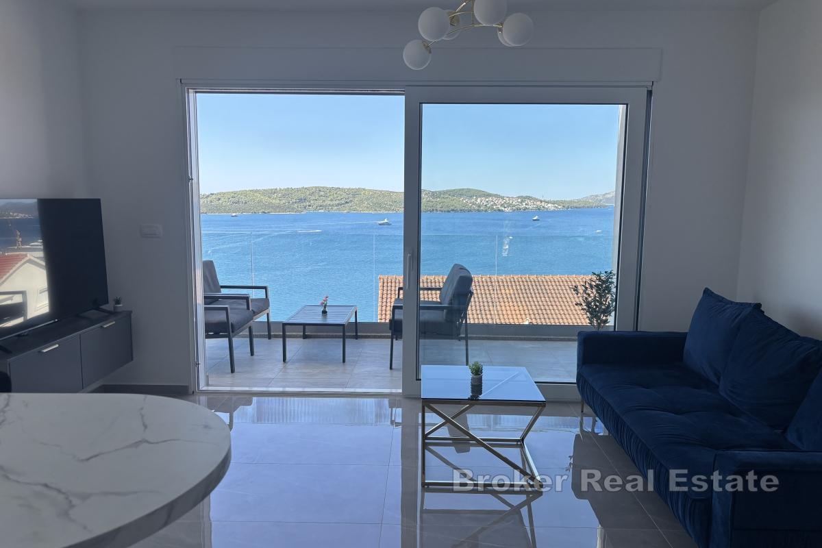 Ekstraordinær toppleilighet med takterrasse nær sjøen