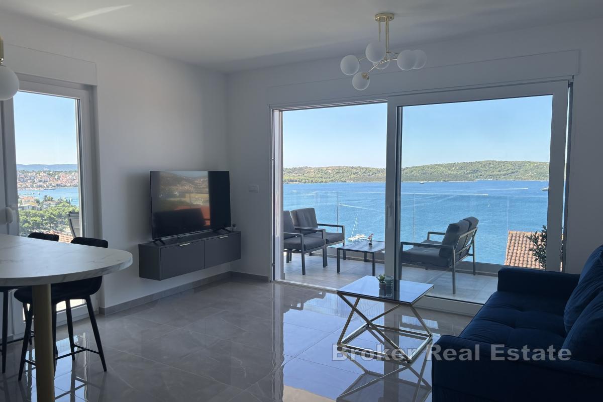 Ekstraordinær toppleilighet med takterrasse nær sjøen