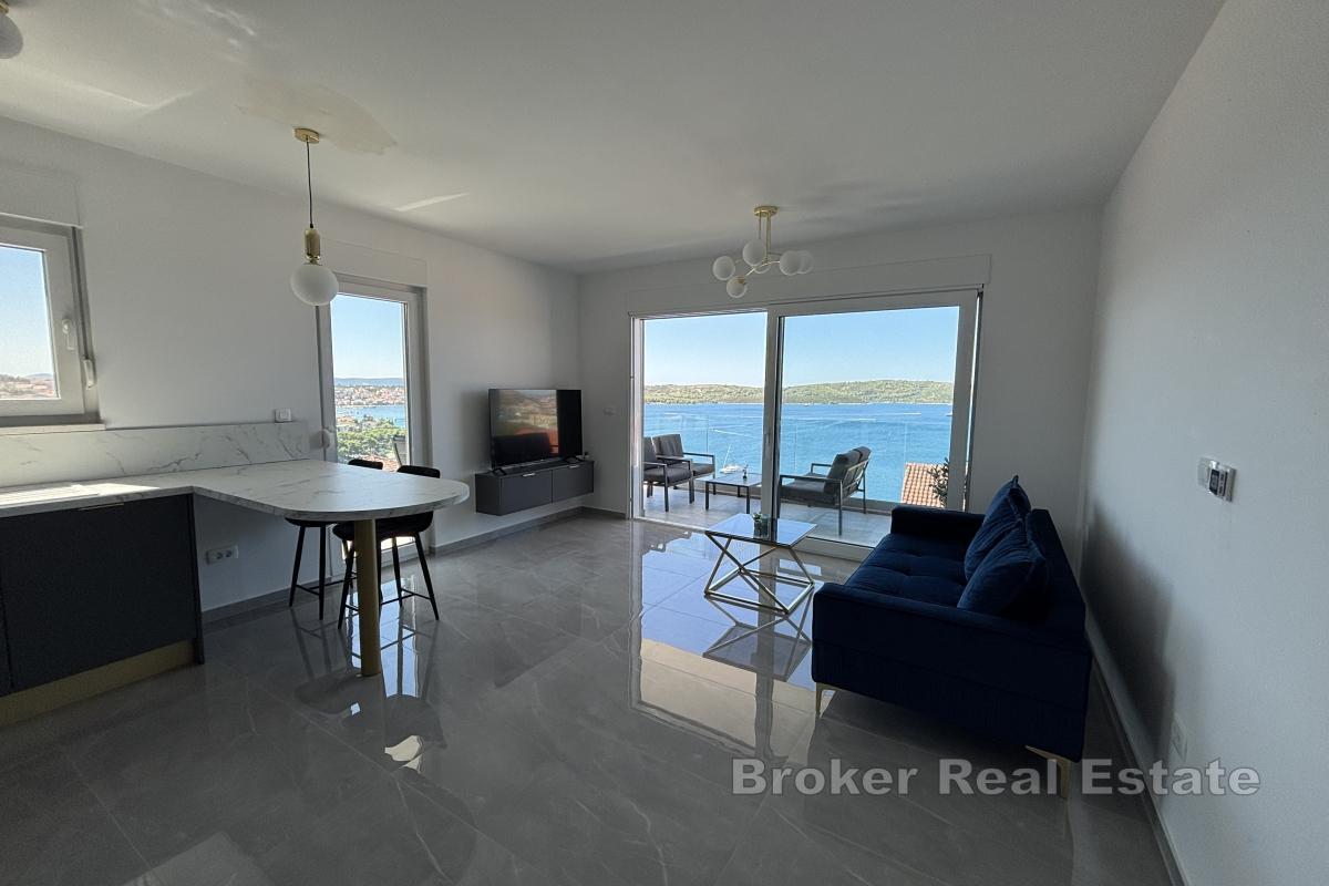 Ekstraordinær toppleilighet med takterrasse nær sjøen