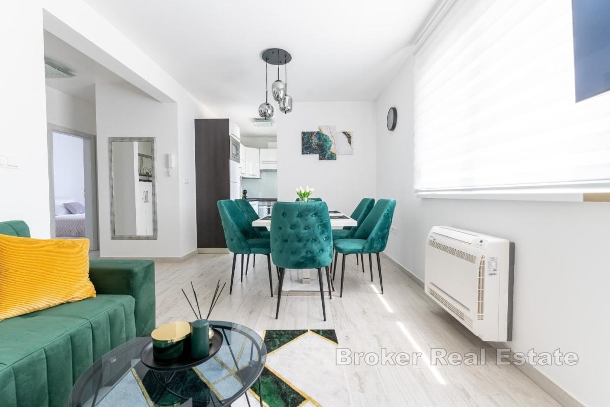 Møblert leilighet med tre soverom nær sentrum