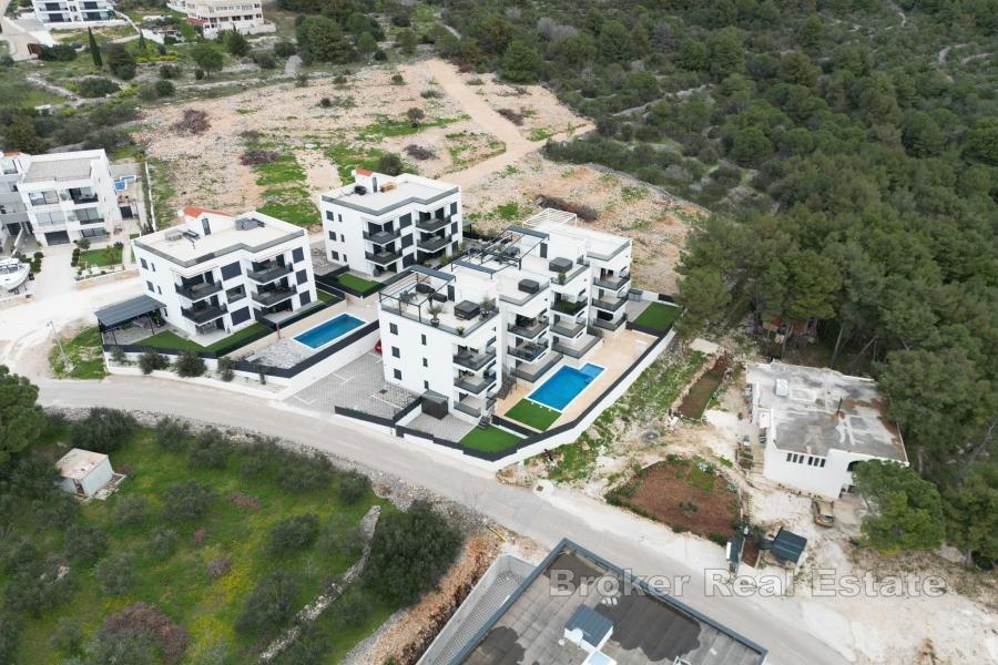 Appartement confortable de deux chambres avec vue sur la mer