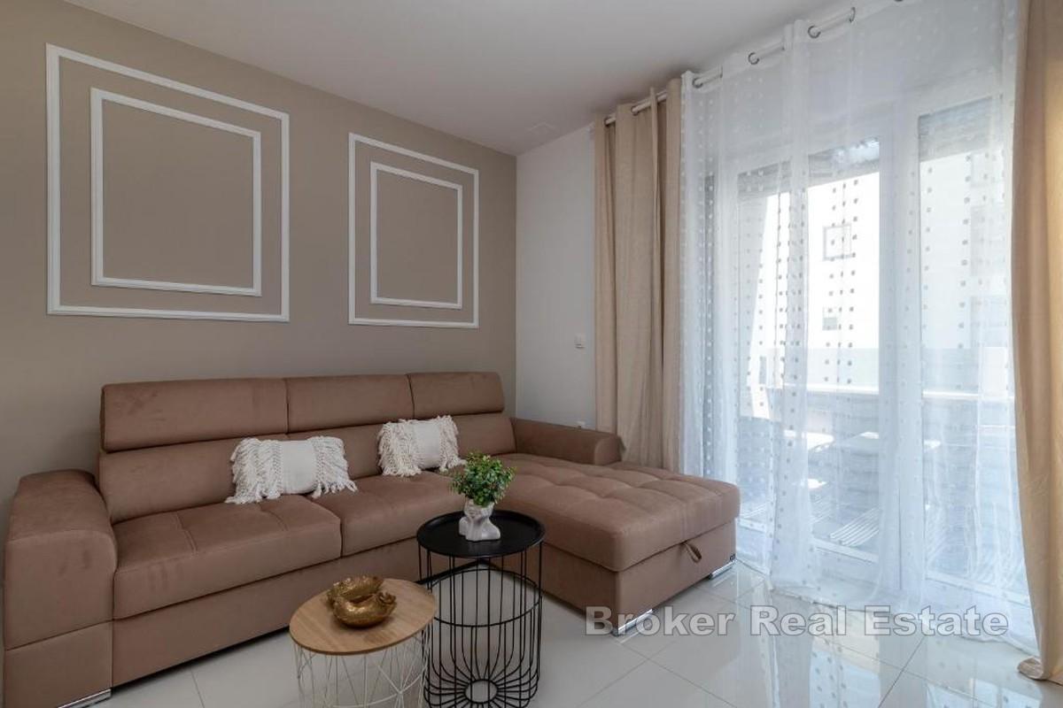 Moderne ettroms leilighet nær sjøen