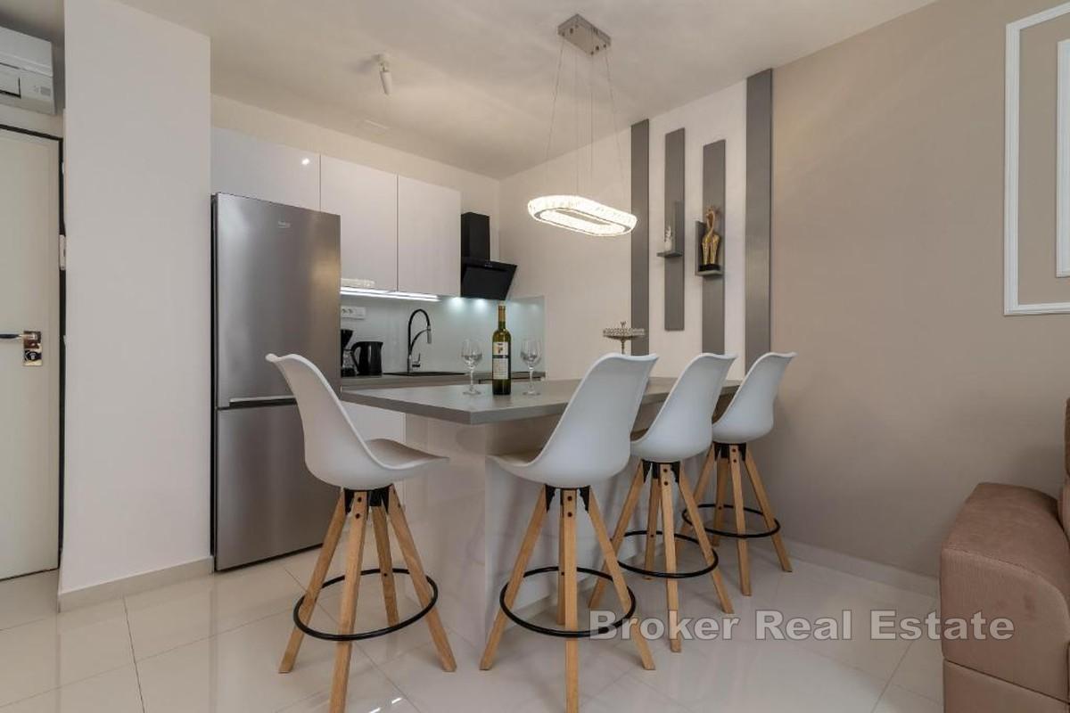 Moderne ettroms leilighet nær sjøen