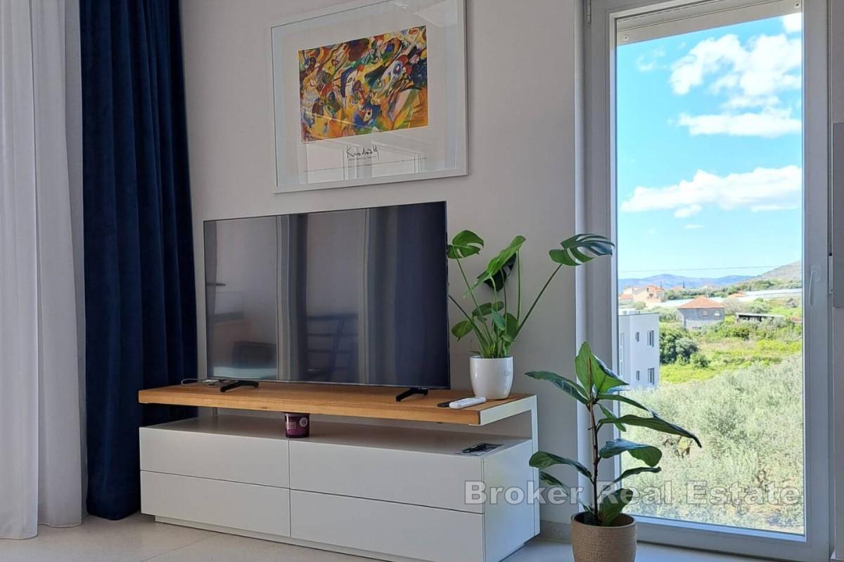 Luxuswohnung in einem Neubau mit Swimmingpool