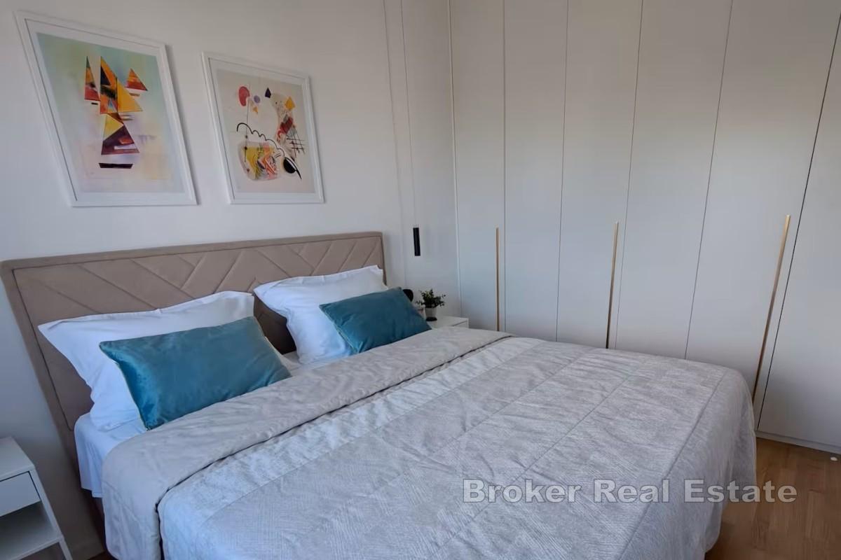 Luxuswohnung in einem Neubau mit Swimmingpool