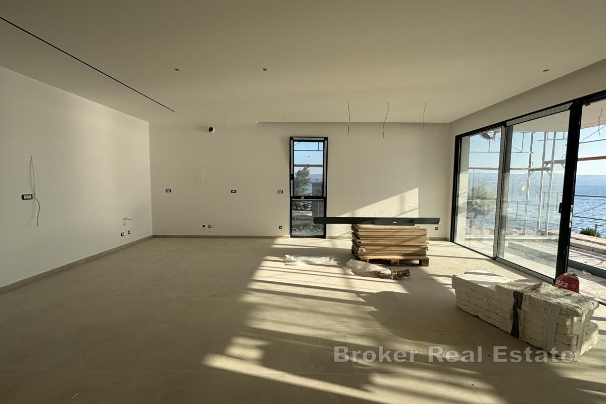 Przestronny apartament z trzema sypialniami i widokiem na morze