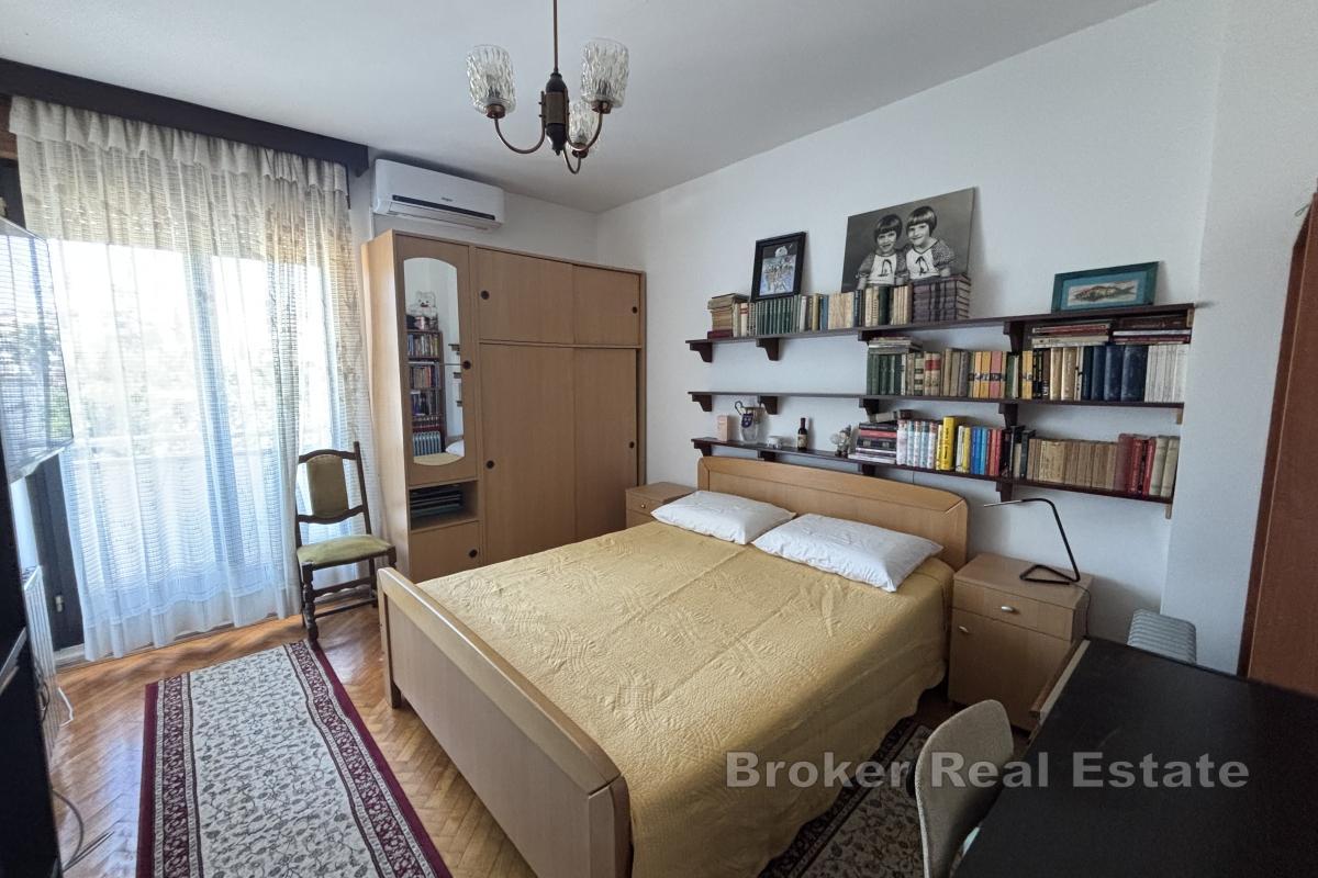 Confortable appartement de trois chambres