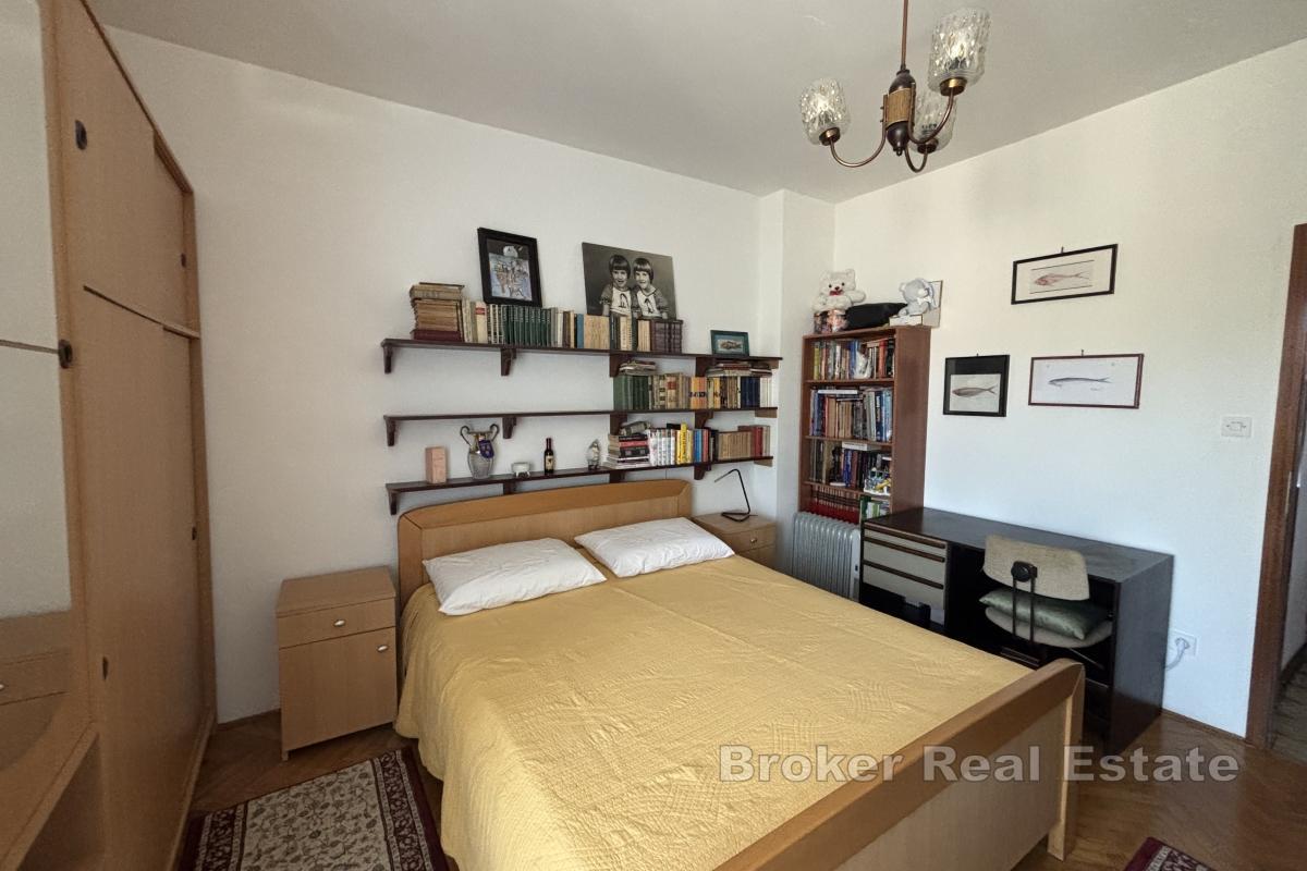 Confortable appartement de trois chambres