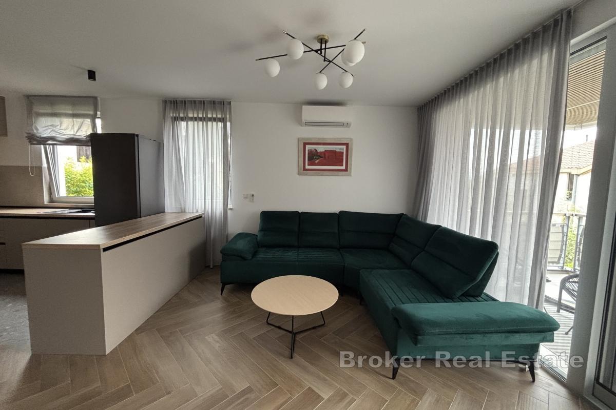 Moderno appartamento con vista mare