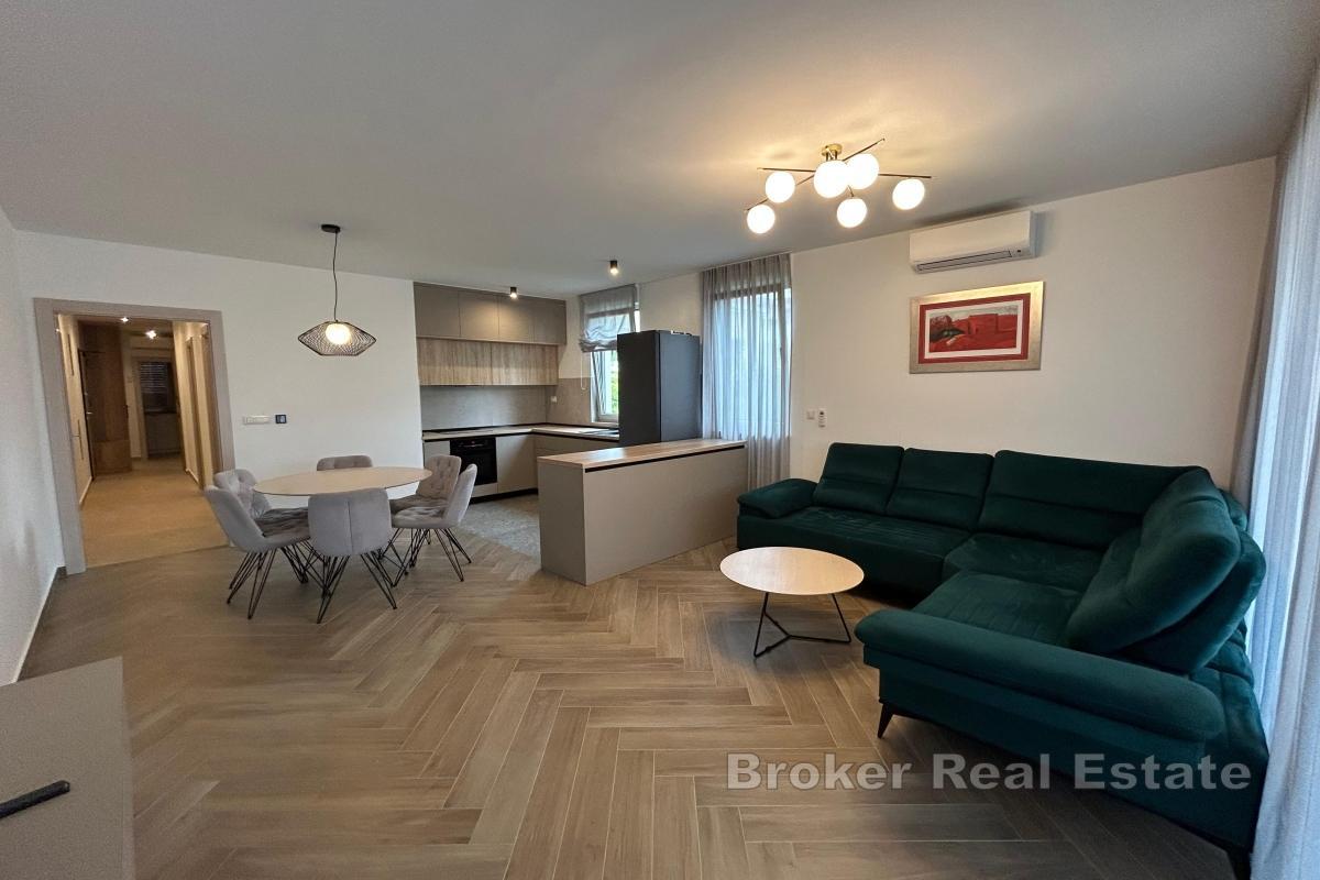 Moderno appartamento con vista mare