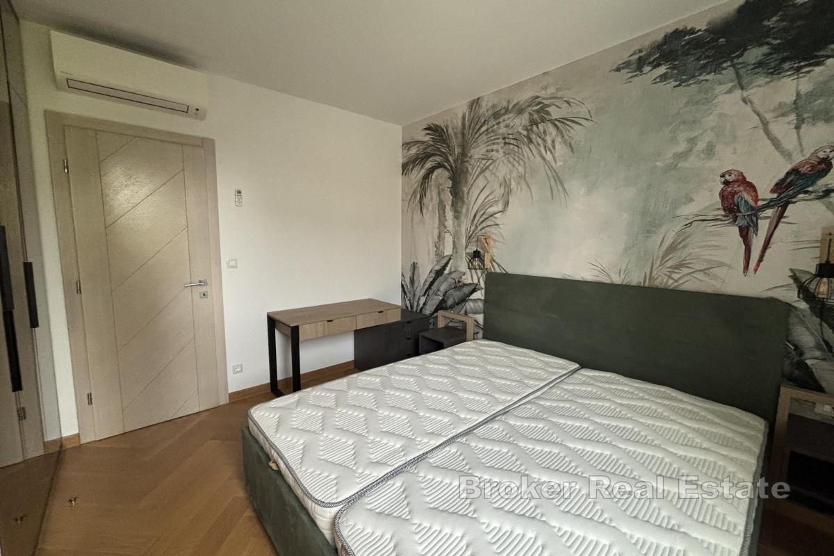 Moderno appartamento con vista mare